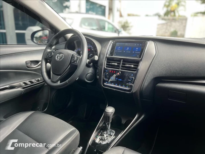 YARIS 1.5 16V FLEX SEDAN XLS CONNECT MULTIDRIVE