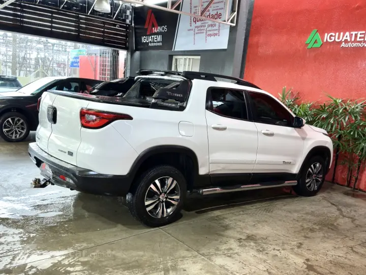 TORO 2.0 16V TURBO DIESEL FREEDOM 4WD AT9