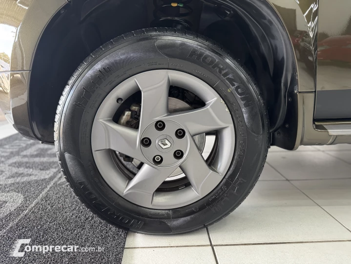 DUSTER 2.0 Tech Road II 4X2 16V