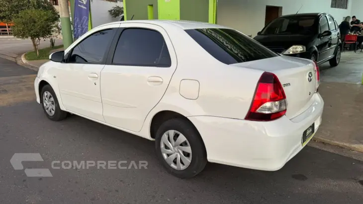 Etios Sedan 1.5 16V 4P FLEX X