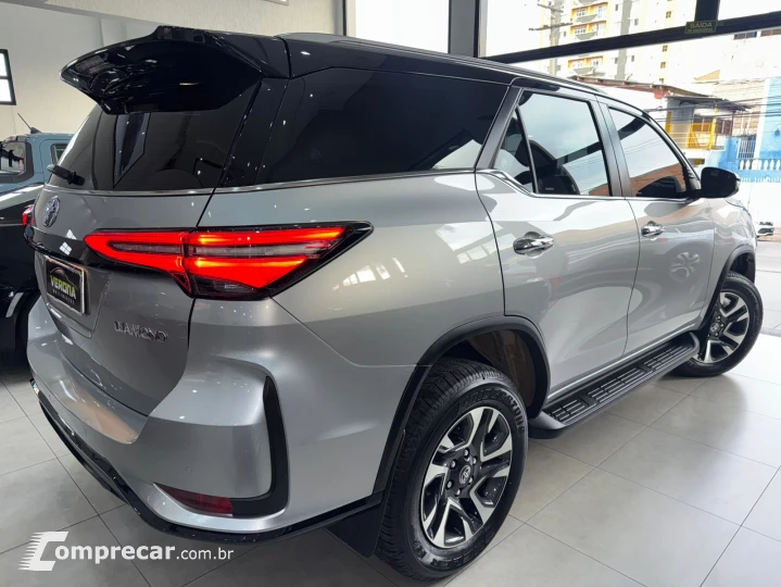HILUX SW4 2.8 SRX Diamond 4X4 7 Lugares 16V Turbo Intercoole