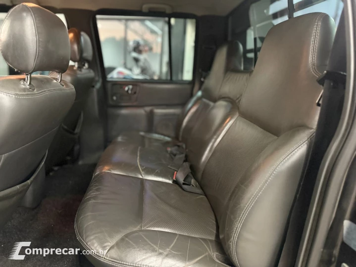 S10 2.4 MPFI Executive 4X2 CD 8V