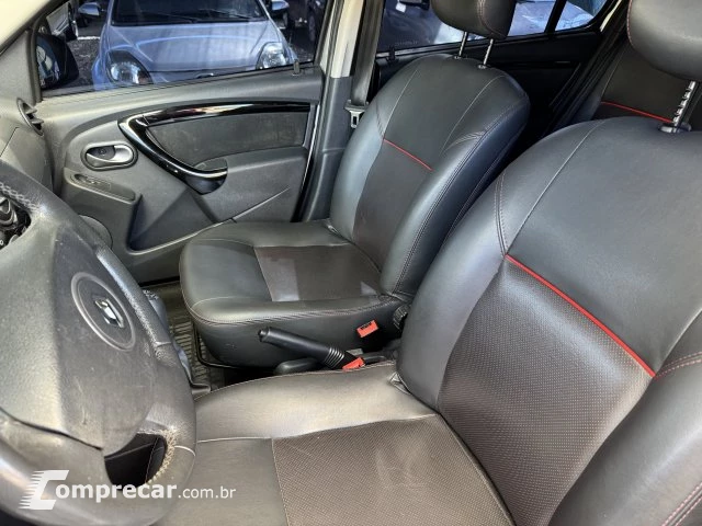 SANDERO - 1.6 STEPWAY 16V 4P MANUAL