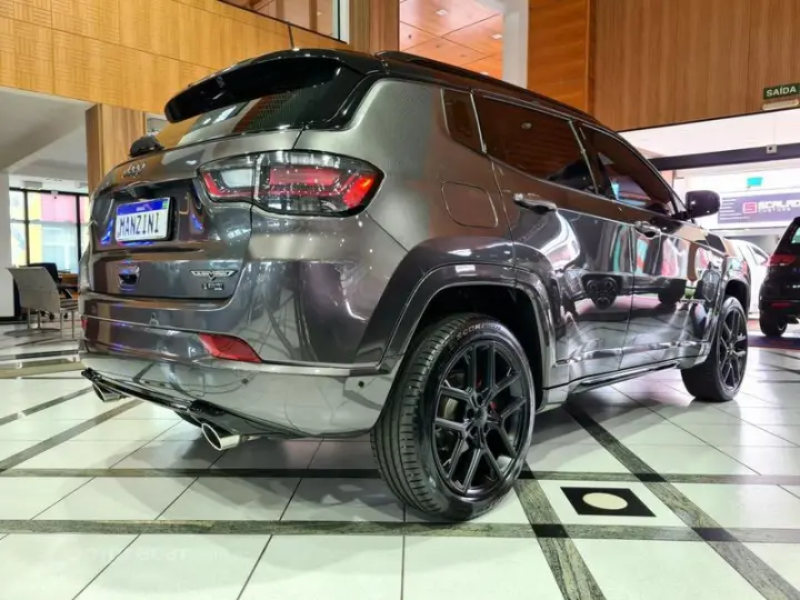 COMPASS BLACK HURRICANE 2.0 4x4 TB AUT