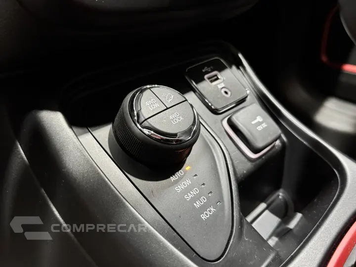COMPASS 2.0 16V DIESEL TRAILHAWK 4X4 AUTOMÁTICO