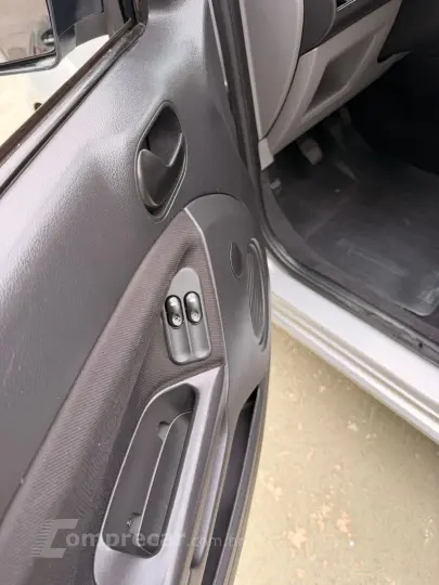 FIESTA 1.0 MPI Sedan 8V