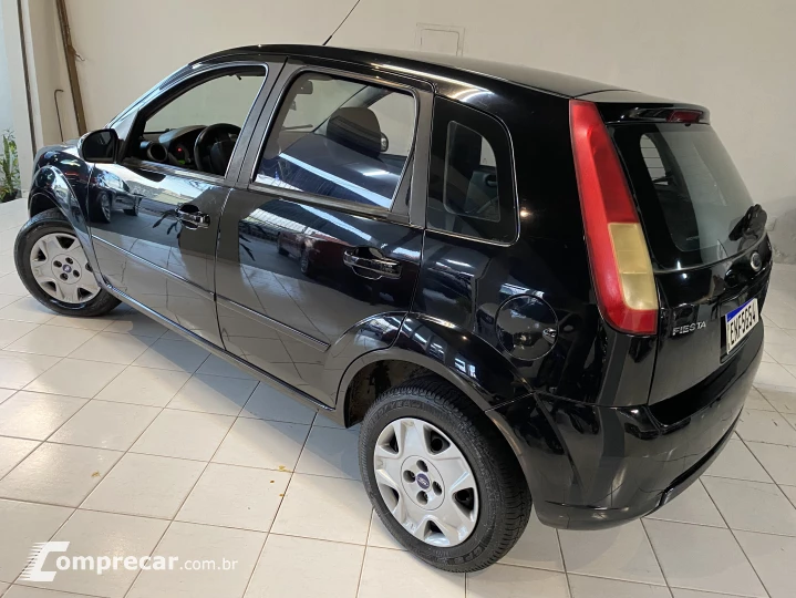 FIESTA 1.6 MPI Class Hatch 8V