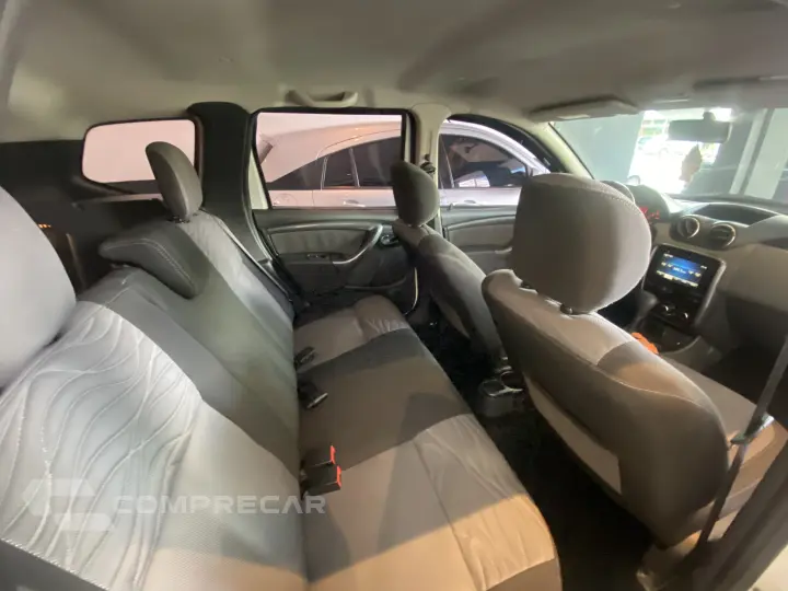 DUSTER 2.0 Tech Road II 4X2 16V