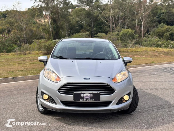 Fiesta Sedan SE 1.6 Rocam (Flex)