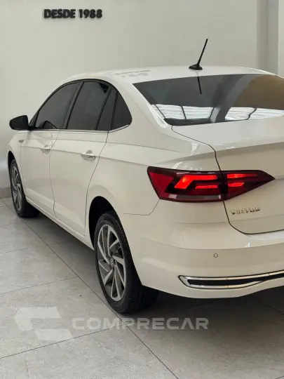 Virtus 1.0 4P 200 TSI FLEX HIGHLINE AUTOMÁTICO