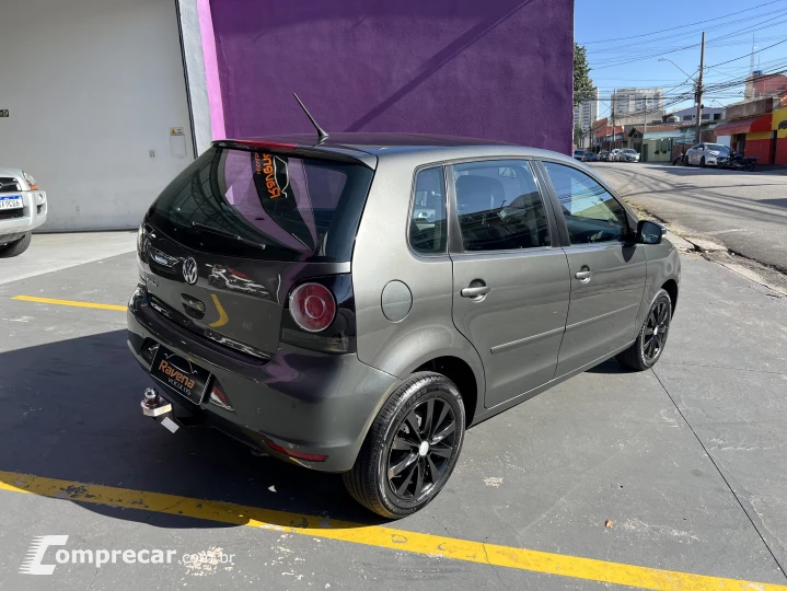POLO 1.6 MI 8V