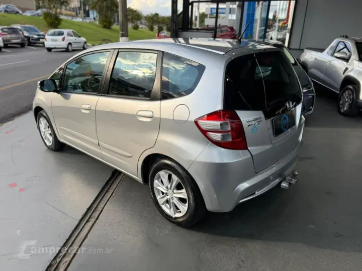 Fit LX 1.4/ 1.4 Flex 8V/16V 5p Aut.