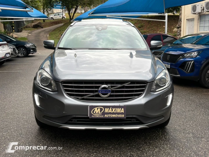 XC60 2.4 D5 Momentum AWD