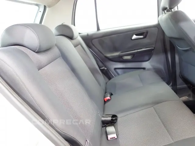 FOX - 1.0 MI 8V 4P MANUAL