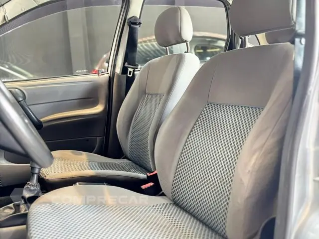 CLASSIC - 1.0 MPFI LS 8V 4P MANUAL