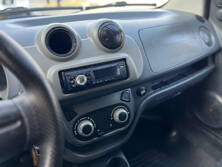 UNO 1.0 EVO VIVACE 8V FLEX 4P MANUAL