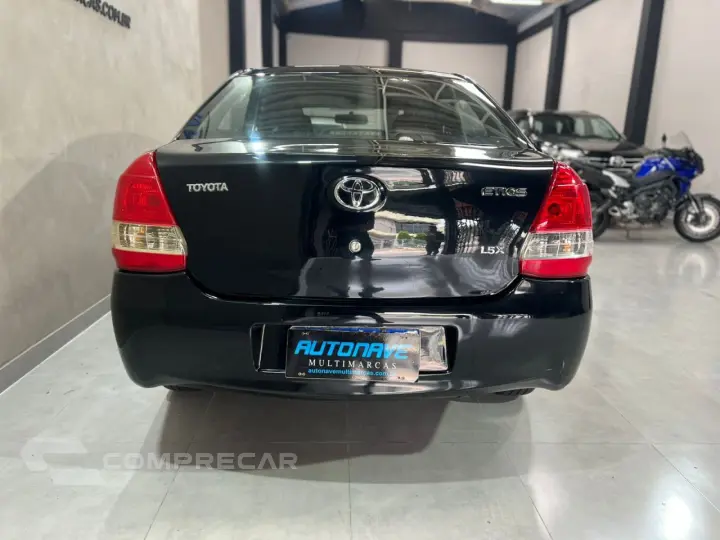 Etios Sedan 1.5 16V 4P FLEX PLATINUM