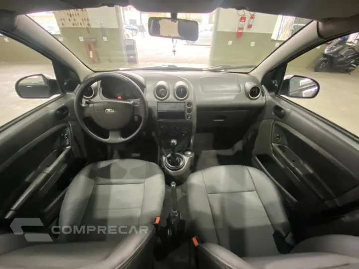 Fiesta 1.6 Mpi First Sedan 8V Flex 4P Manual