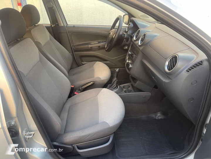 VOYAGE 1.0 12V MPI Totalflex Trendline