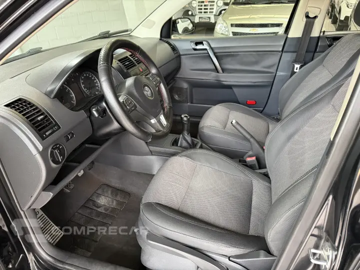 POLO SEDAN 1.6 MI Comfortline 8V
