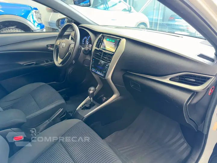 YARIS 1.5 16V XL