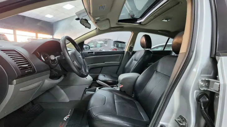 Sentra SL 2.0/ 2.0 Flex Fuel 16V Aut.