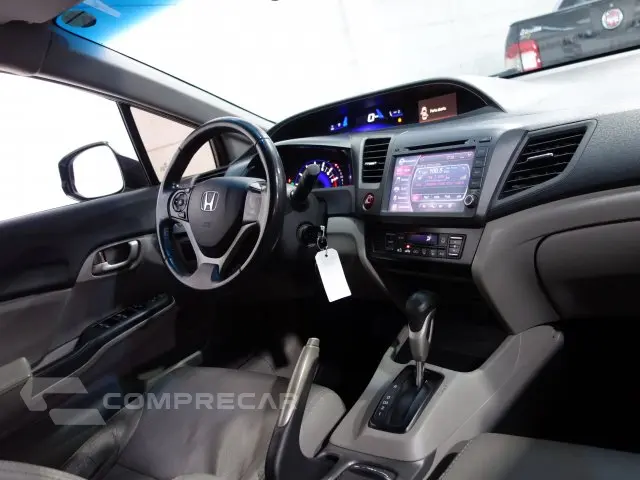 CIVIC - 1.8 LXS 16V 4P AUTOMÁTICO