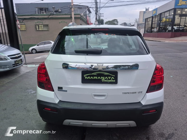 TRACKER  LTZ 1.8 automático