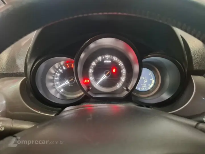 AIRCROSS 1.6 Shine 16V