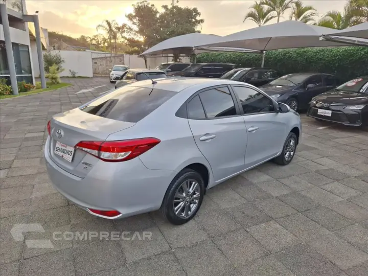 YARIS 1.5 16V FLEX SEDAN XL PLUS CONNECT MULTIDRI
