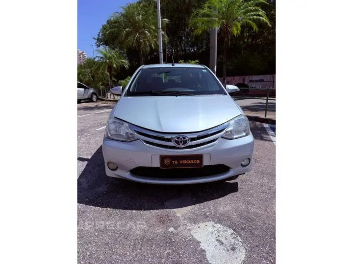 ETIOS 1.5 XLS 16V FLEX 4P AUTOMÁTICO