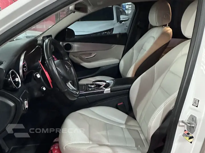 C 180 1.6 CGI AVANTGARDE 16V TURBO GASOLINA 4P AUTOMÁTICO