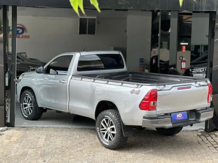 HILUX CSLSTM4FD