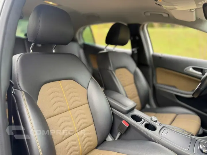 GLA 200 1.6 CGI FLEX STYLE 7G-DCT