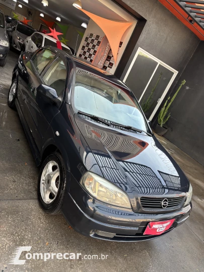 ASTRA 1.8 MPFI Comfort Sedan 8V