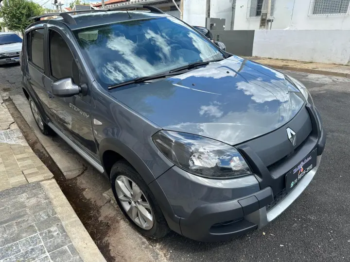 Sandero 1.6 16V 4P FLEX STEPWAY AUTOMÁTICO