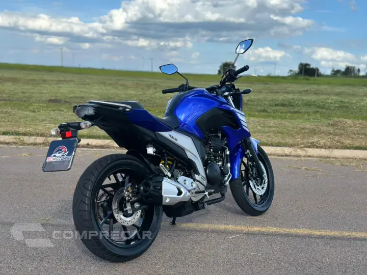 FZ25 FAZER