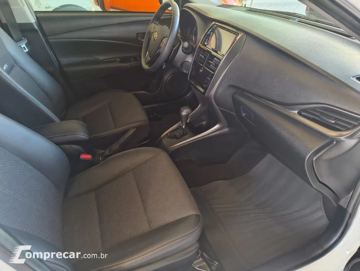 Yaris Sedan 1.5 16V 4P FLEX XS MULTIDRIVE AUTOMÁTICO CVT