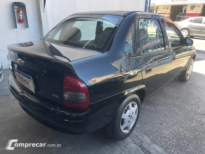 CORSA 1.0 MPFI Classic Sedan Life 8V