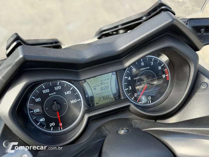 XMAX 250 ABS
