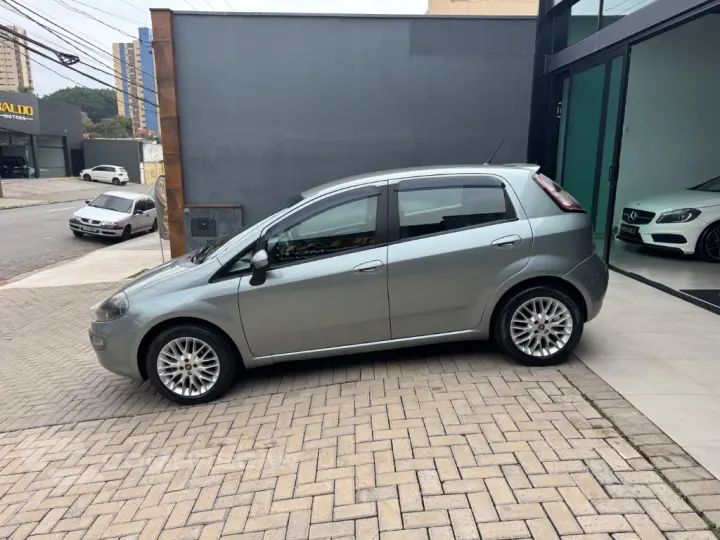 Punto ESSENCE 1.6 Flex 16V 5p