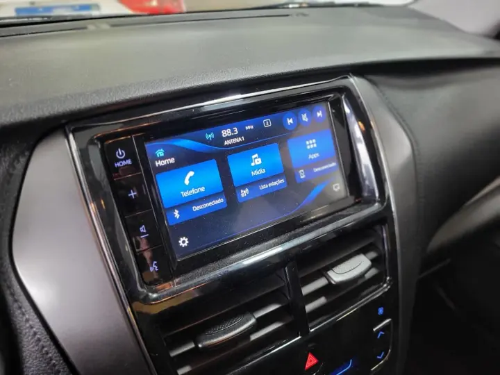 YARIS XS Sedan 1.5 Flex 16V 4p Aut.