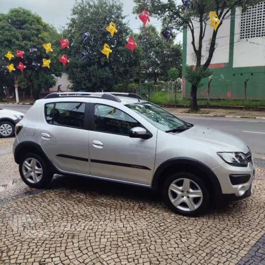 SANDERO STEPWAY Hi-Power 1.6 8V 5p