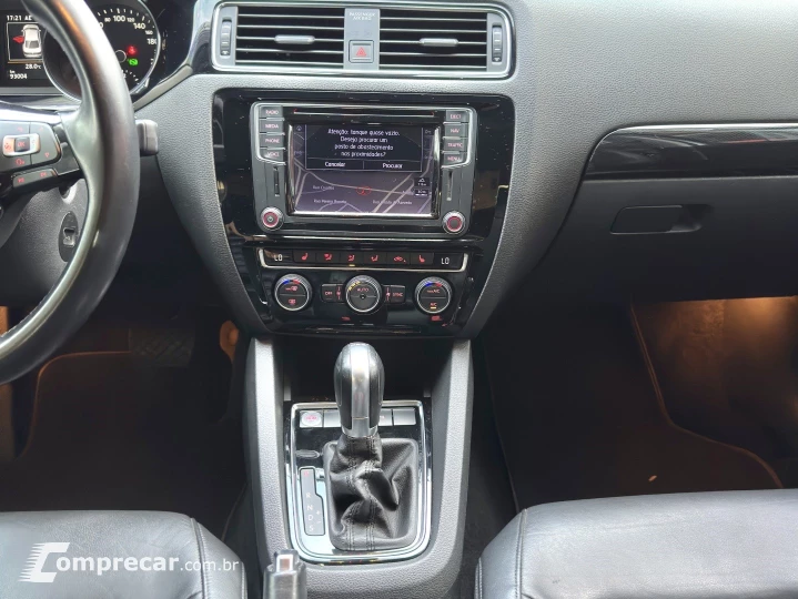 JETTA 2.0 TSI HIGHLINE 211CV GASOLINA 4P TIPTRONIC