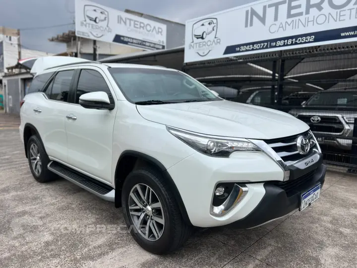 HILUX SW4 2.8 D-4d Turbo SRX 4X4