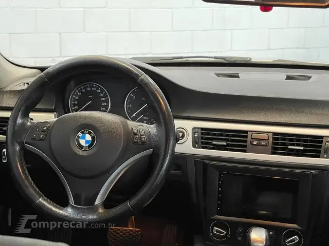 320i - 2.0 16V 4P AUTOMÁTICO