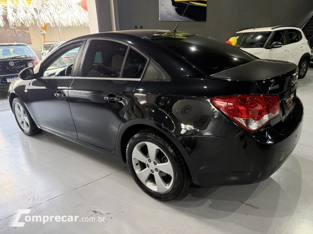 CRUZE SEDAN - 1.8 LT 16V 4P AUTOMÁTICO