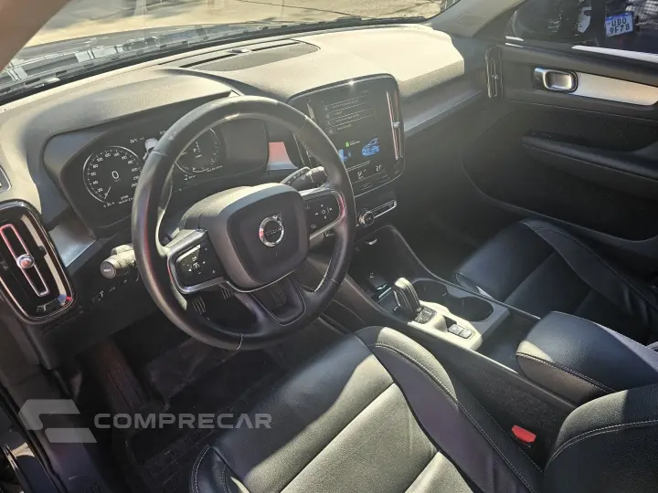 XC40 1.5 T5 RECHARGE MOMENTUM GEARTRONIC
