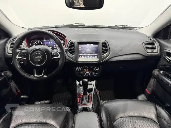 COMPASS 2.0 16V DIESEL TRAILHAWK 4X4 AUTOMÁTICO