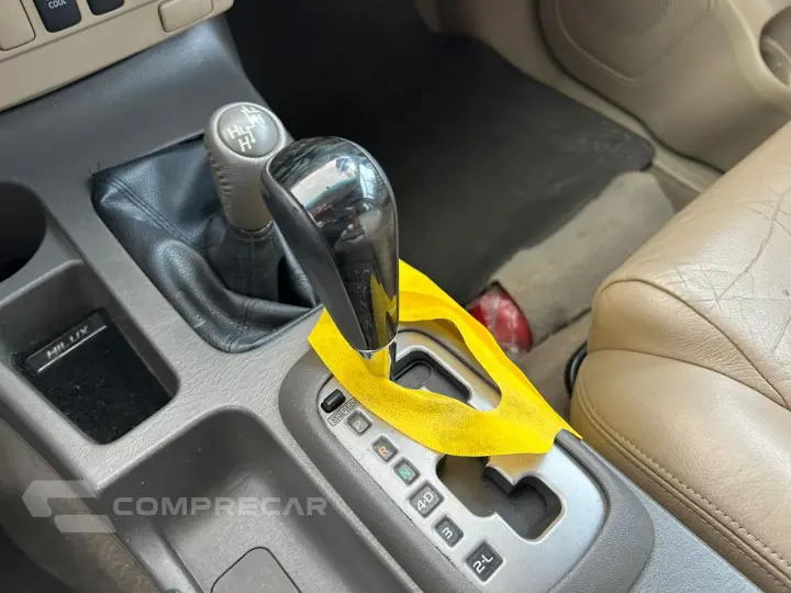 Hilux SW4 SRV D4-D 4x4 3.0 TDI Dies. Aut